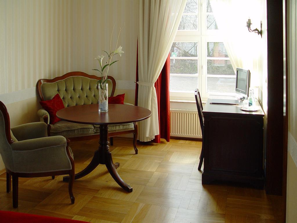 Hotel Altes Hafenhaus Rostock Bilik gambar
